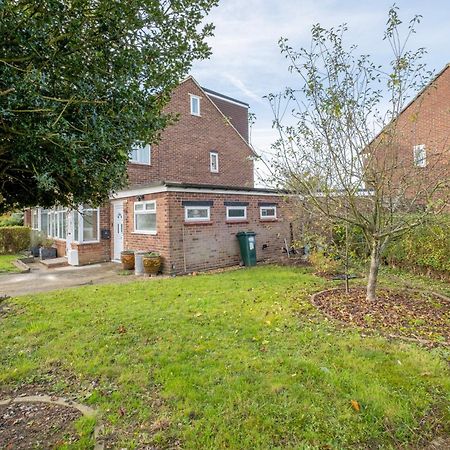 Northolt  Kings House Apartment Hayes, West London Apt A מראה חיצוני תמונה